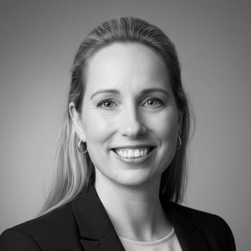 Portrait photo of Sherree MacDonald
